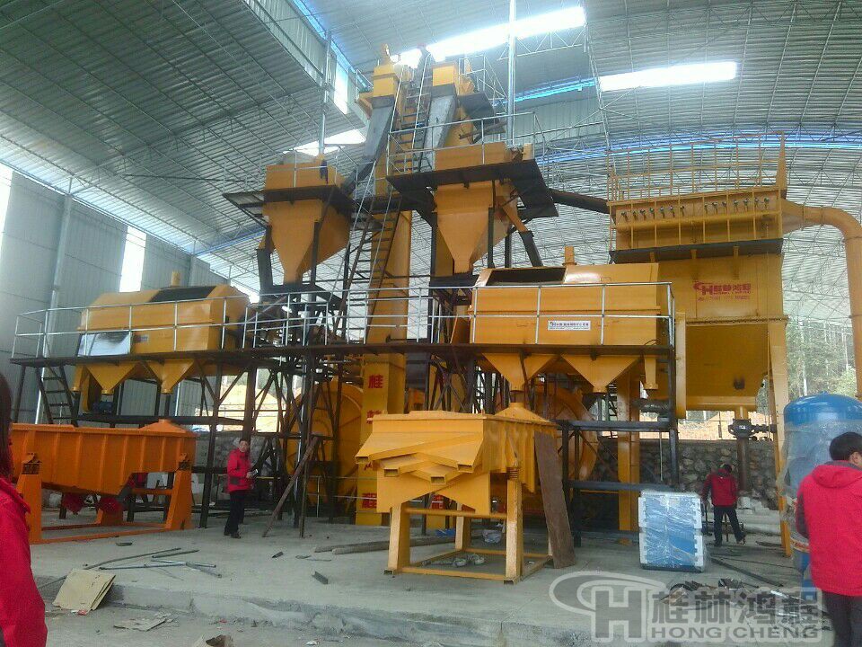 石英砂磨機(jī)，石英砂自磨機(jī)，磨粉機(jī)，制砂機(jī)