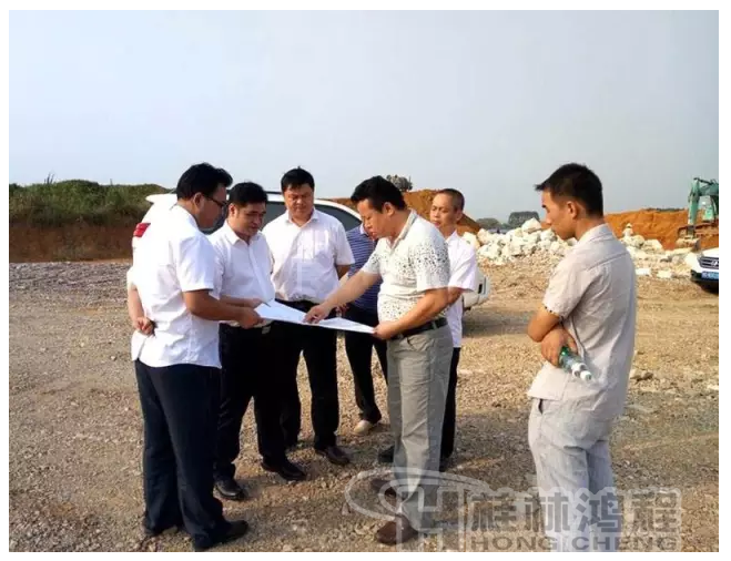 重鈣磨粉機，重鈣，HCH1395，超細環(huán)輥磨,武宣碳酸鈣