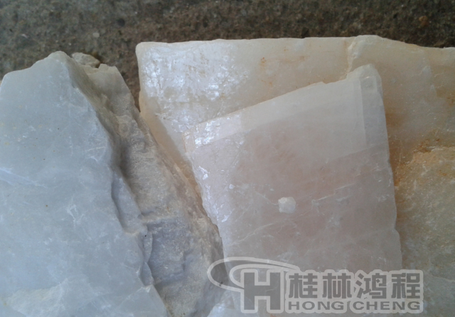 長石，長石粉，長石的用途