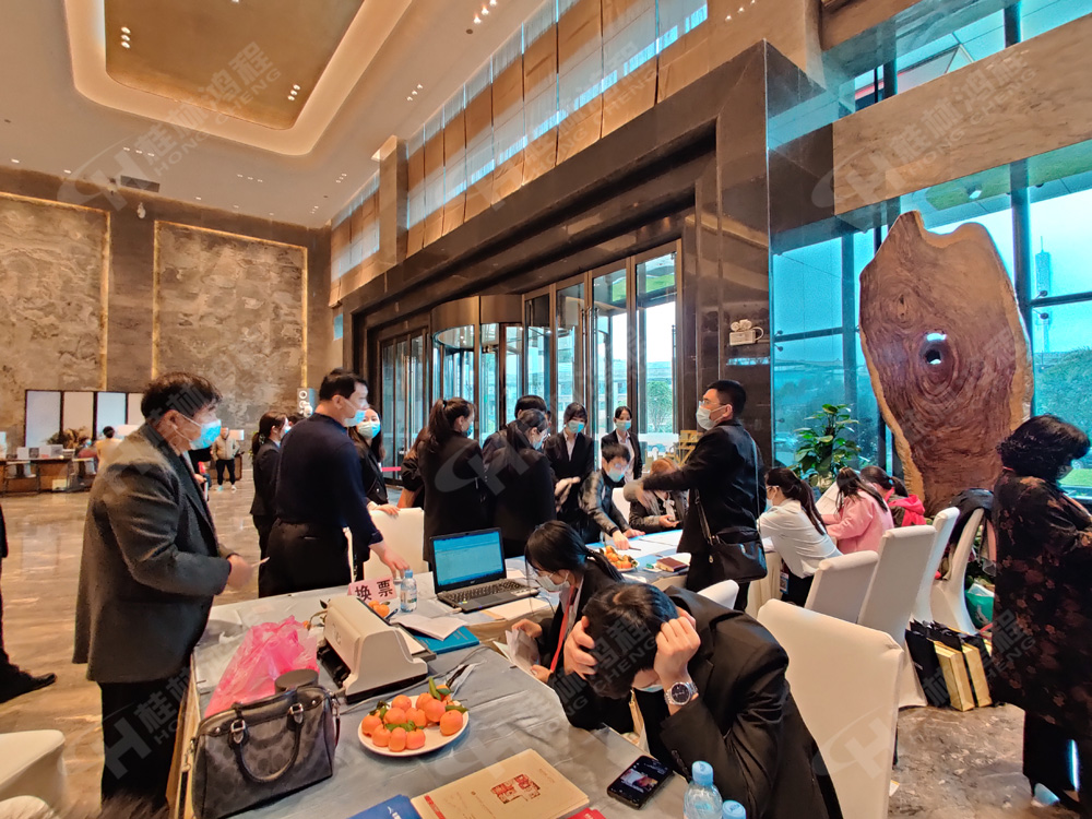報(bào)道一：桂林鴻程承辦的2020年全國(guó)碳酸鈣行業(yè)年會(huì)如約而至，歡迎前來(lái)報(bào)到！